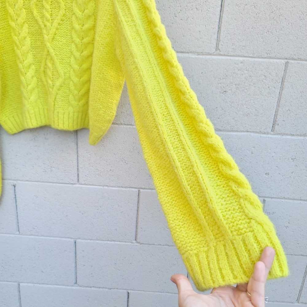 MOTHER | Wide Sleeve Extended Sleeve Crop Cable Sweater in Highlight of My Life - Picture 6 of 16